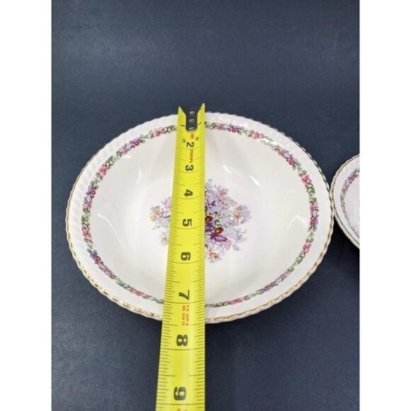 Johnson Bros Old English Queens Bouquet EUC 84 Pc Dinner, Tea & Serving! OBO- - Picture 11 of 15